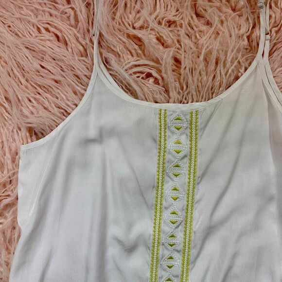 Women’s Large Aztec Slip - Picture 2 of 4